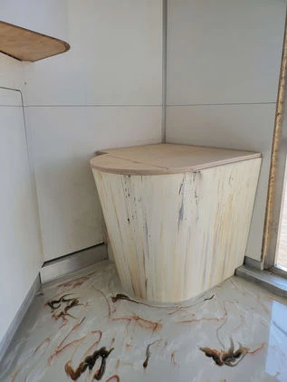 Designboden, design, Boden, Epoxid, Fenix, Holz, Material, Wohnmobil, Esszimmer, Wohnzimmer, Schlafzimmer, Küche, Ofen, Dunstabzugshaube, Kühlschrank, Gewürzregal
